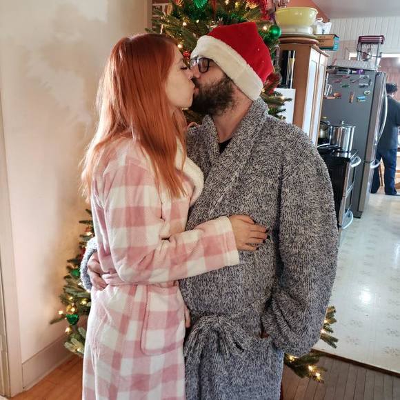 Meet your Posher, Sarah - Picture 1 of 1